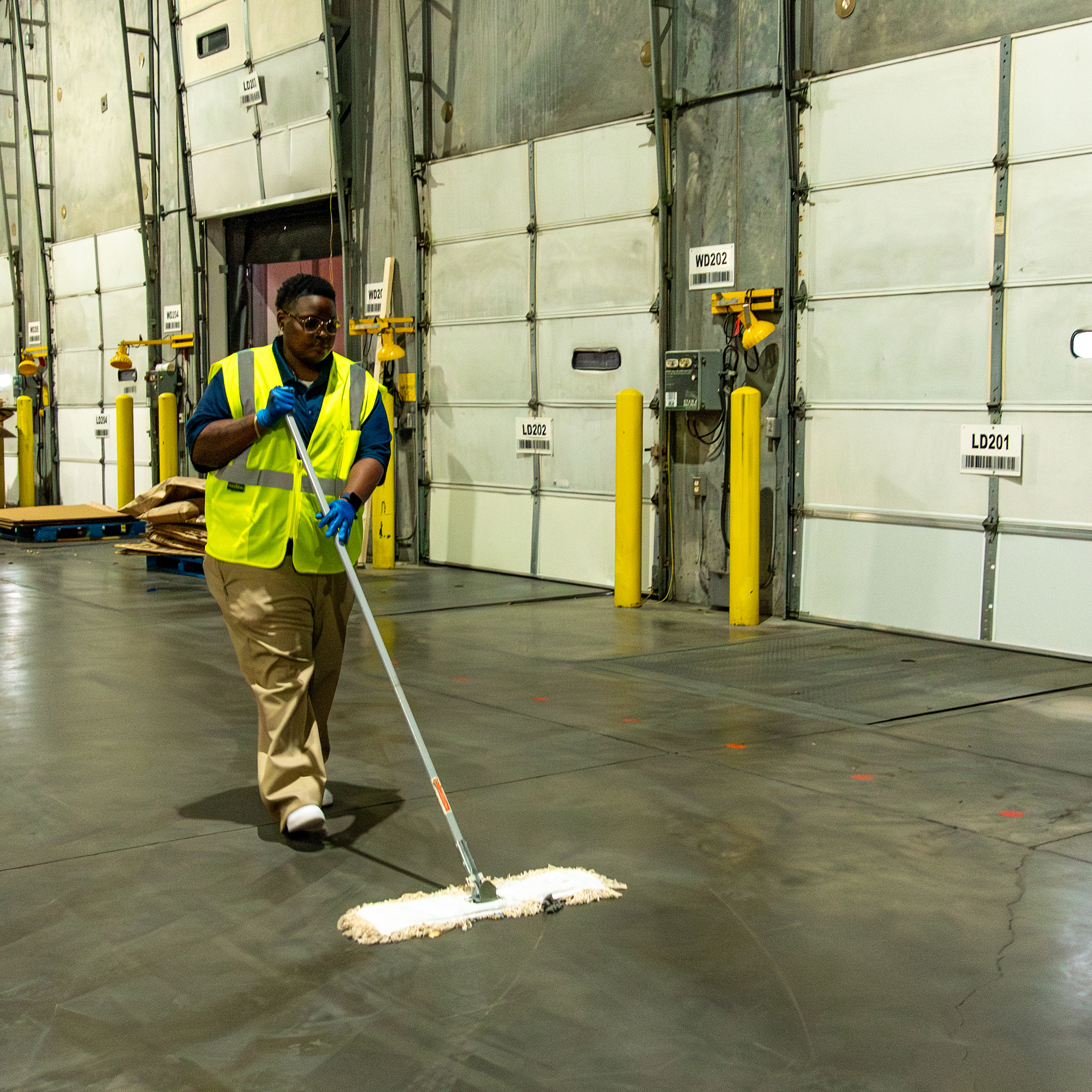 Facility support services for government and institutional buildings